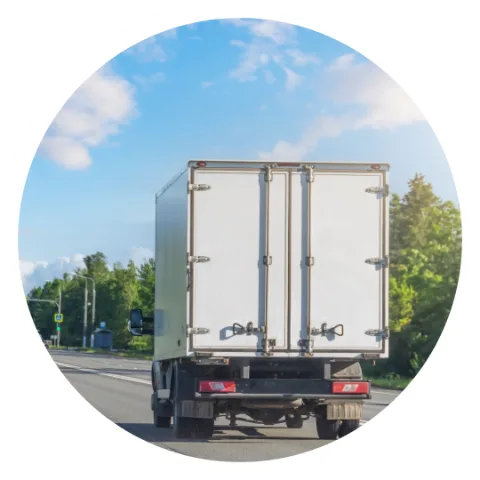 7.5 tonne lorry on the road